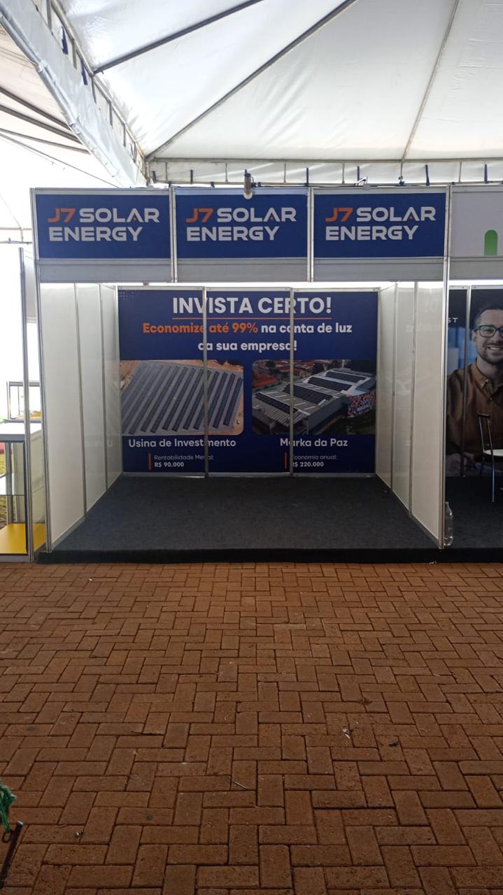 stand-octanorm-3x3-adesivado-testeira-e-fundo
