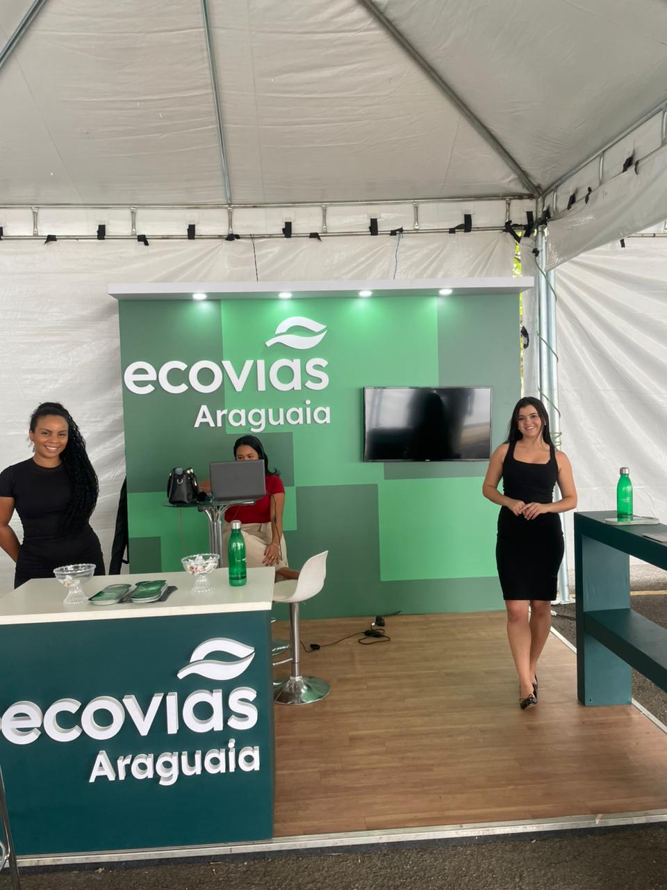 backdrop-stand-para-eventos-corporativos-construido