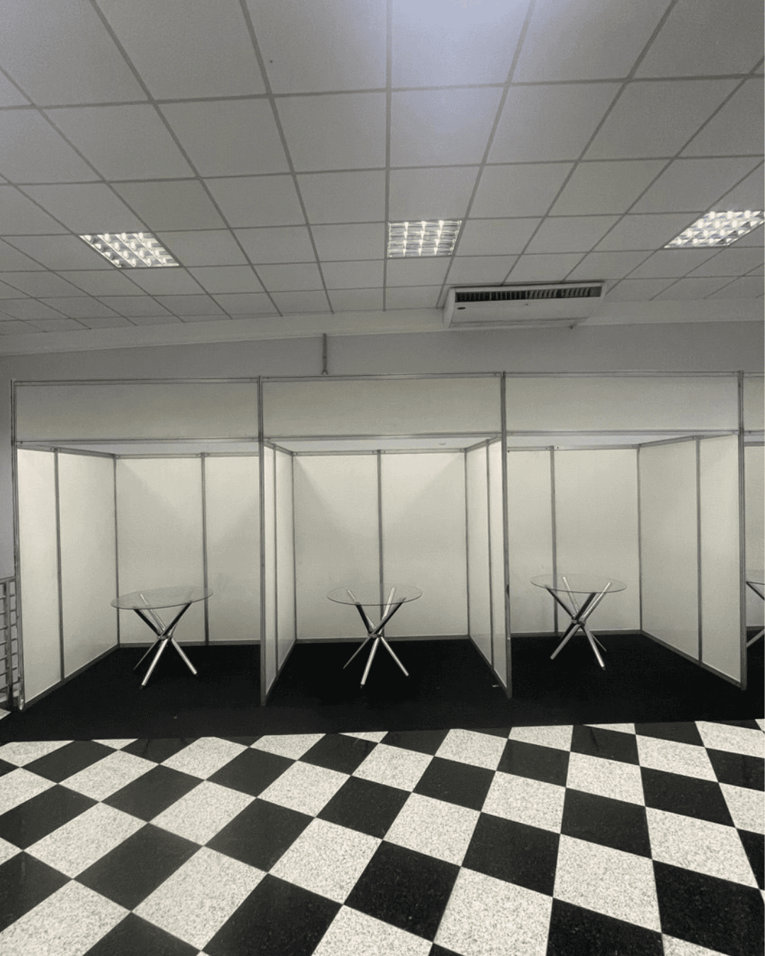 stand-2x1-area-interna-modular-octanorm