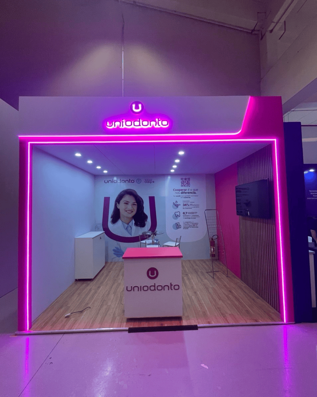 stand-3x3-construido-para-eventos-montagem